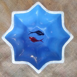 حوض ماهی هشت ضلعی با ماهی نقاشی شده مناسب هفت سین