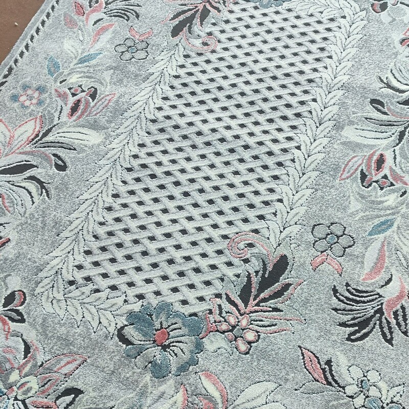 فرش ماشینی طرح فانتری  رنگ طوسی صورتی 6متری نرم و پرز دار کد(2061)