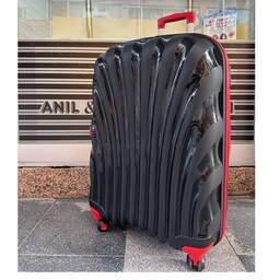 چمدان نشکن ivs ترکیه پلی پروپیلن pp سایز متوسط رنگ سیاه قرمز صدفی