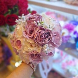 دسته گل عروس ترکیبی فوق العاده خوش رنگ