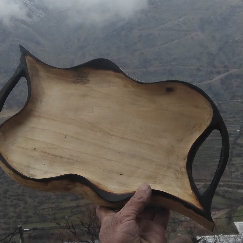 سینی چوبی دست ساز از چوب گردوی کردستان