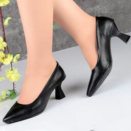 کفش زنانه پاشنه دار-جنس چرم صنعتی-37تا40-رنگ مشکی-پاشنه 5سانت