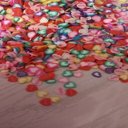 فیمو چیپسی قلب رنگارنگ در بسته های 10 گرمی 
