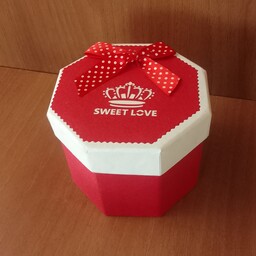 جعبه باکس کادویی هدیه گیفت قرمز کرم سفید شیری استوانه ای کوچک قد 10 قطر دهانه12 ولنتاین گرد