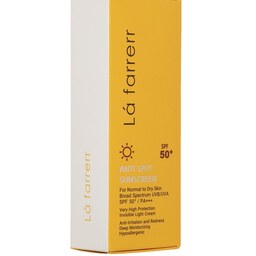 کرم ضد آفتاب و ضد لک بی رنگ مخصوص پوستهای خشک و معمولی لافارر (SPF50)