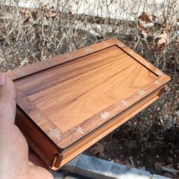 جعبه چوبی کیف و کمربند چرم سناباد باکس چوبی کیف