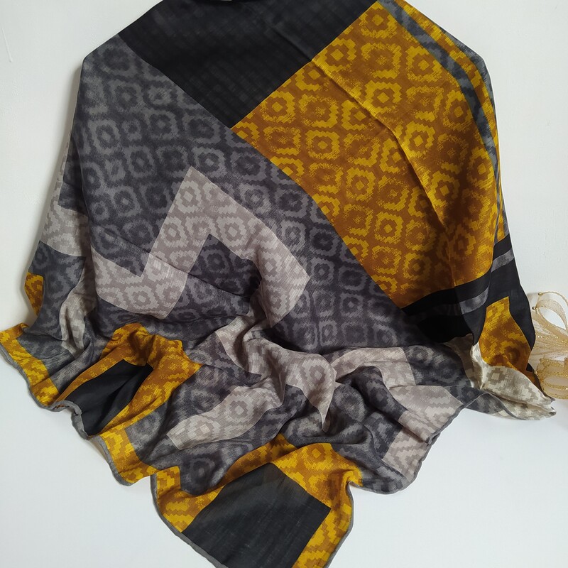 روسری نخی اسلپ دور دست دوز قواره 110 موجود در 3رنگ زیبا(ارسال رایگان خرید بالای500) 