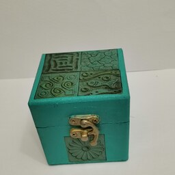 جعبه ی کوچک هفت سانتی چوبی مناسب برای کادو دادن و بسیار کاربردی