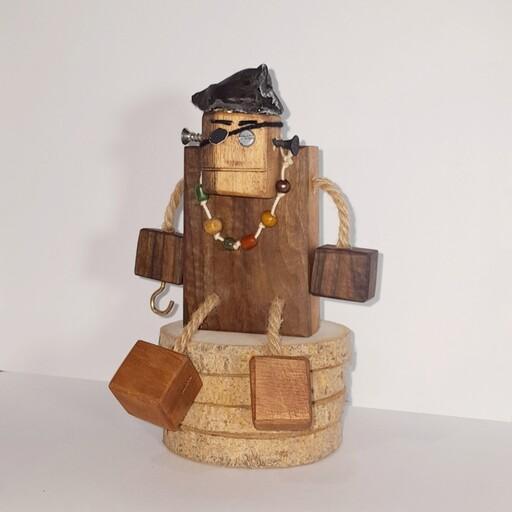 آدمک چوبی مافر دزد دریایی هدیه خاص
