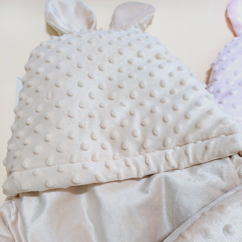 لباس نوزادی پسرانه دخترانه قنداق فرنگی نوزاد رنگ طوسی صورتی کرمی مخمل حبابی مدل خرگوشی 