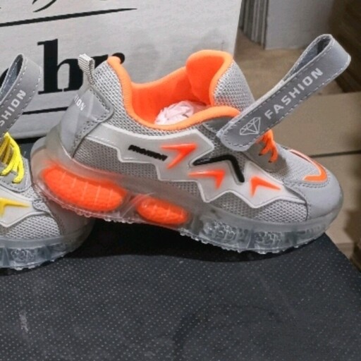 کفش بچگانه اسپرت دخترانه و پسرانه سایز 31تا36 کپسول دار نارنجی 