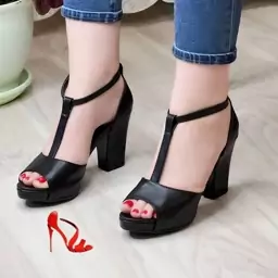 مجلسی کد3090 رویه چرم بیاله   زیره دلتا 8 سانت   size36 ta 40 قیمت350 پاخوری شیک