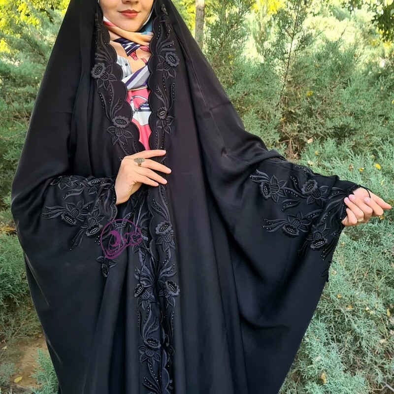 چادرجده مریم گلدوزی شده بانخ ابریشم با ارسال رایگان و تضمین دوخت و کیفیت حجاب صفری و هدیه