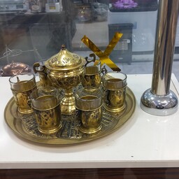 سرویس چایخوری برنجی کار هنرمندان اصفهانی  شامل سینی ، 6 عدد فنجان ، یک عدد قندان