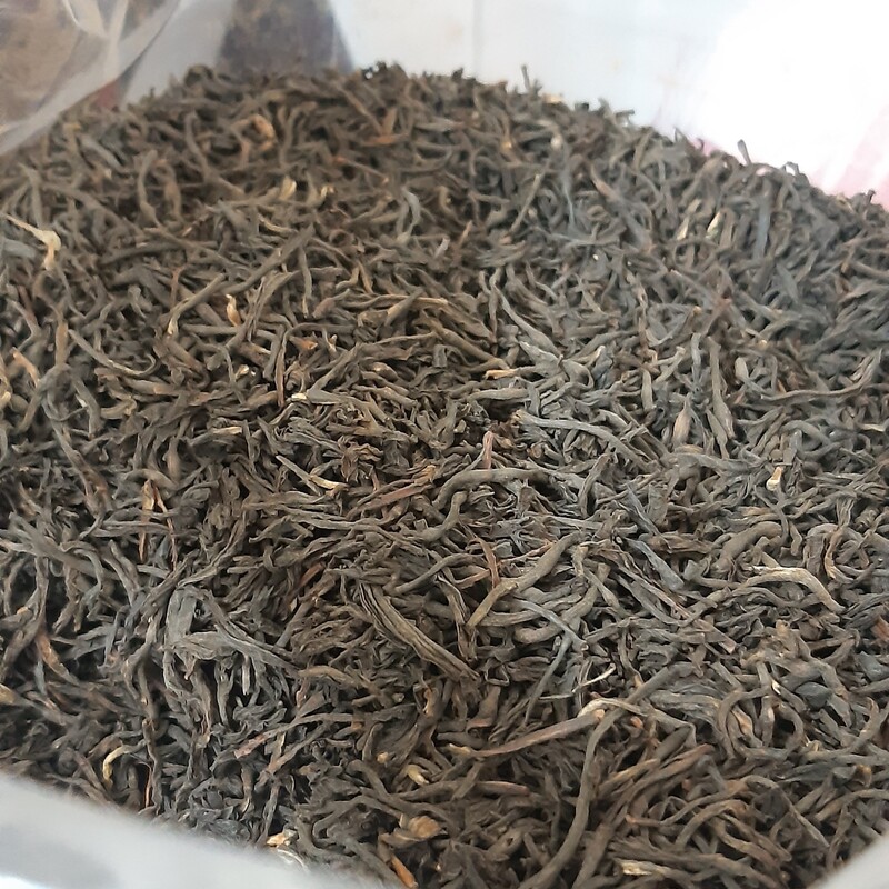 چای سیاه خارجی اصل کنیا ، قلمی (دانه درشت) تلخ و گس ،250 گرمی همراه با هدیه