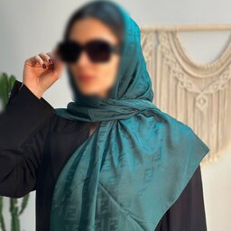 روسری ابریشم ژاکارد رنگی طرح فندی مجلسی قواره کوتاه