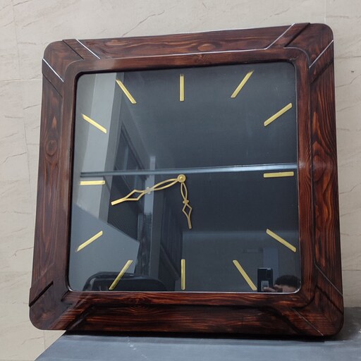 ساعت چوبی مدل آریو