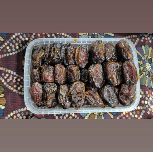 خرمای  شیرین ، درشت و ارزان قیمت از دشتستان استان بوشهر 