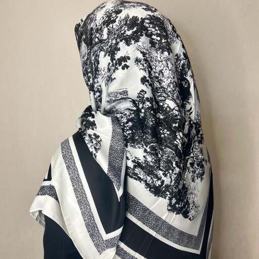 روسری ابریشم توییل وارداتی ، قواره 140 ، در دو رنگ