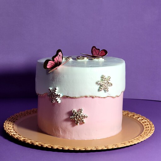 کیک تولد سفید و صورتی پروانه ای ،نیم کیلویی 