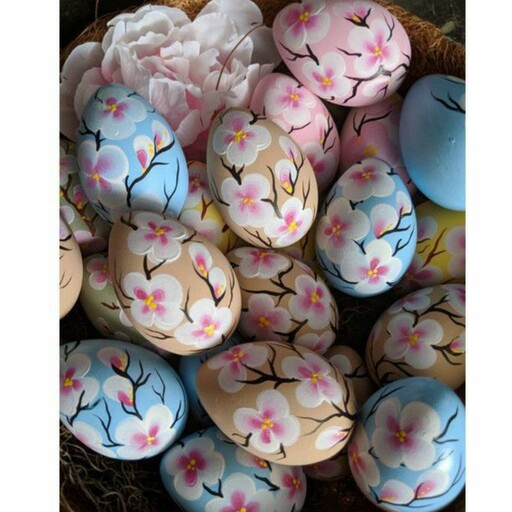 تخم مرغ رنگی سفالی عید نوروز طرح شکوفه های گیلاس تماما نقاشی کار دست و ضد آب