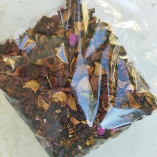 چای سیب همراه با گل محمدی و ریشه زعفران (بسته 200گرمی)