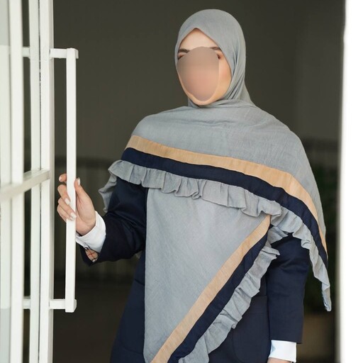 روسری نخی دورپلیسه قواره 130 در سه رنگ عالی و پرکاربرد بسیار پرطرفدار و شیک