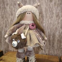 عروسک روسی با لباس زمستانی پالتو عروسک آستر دوزی شده قد عروسک در حدود 38 تا40 سانت 