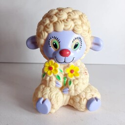 عروسک تاتی گوسفند ساخته شده سال 1985.یک کار بسیار خااااص،کمیاب و کلکسیونی زیبا.