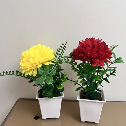 گل مصنوعی مدل مینیاتوری به همراه گلدان با رنگ بندی متنوع و زیبا