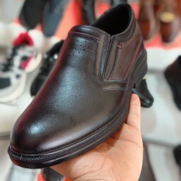 کفش مردانه مجلسی  پاسارگادجدید ، طبی (pasargad)رنگ مشکی.سایز 40 تا 44.ارسال سریع