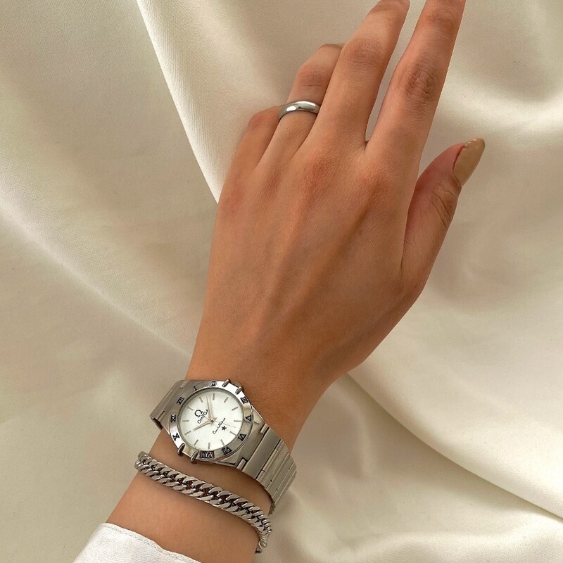 ساعت زنانه امگا ژاپن همراه دستبند کارتیر و حلقه صفحه سفید