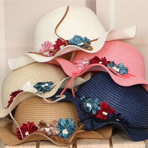 کلاه ساحلی دخترانه جذاب بارنگبندی خاص و بسیار با کیفیت کلاه ساحلی دخترانه مناسب 3تا7سال  بسیار خوش ایست با کش زیر چانه 