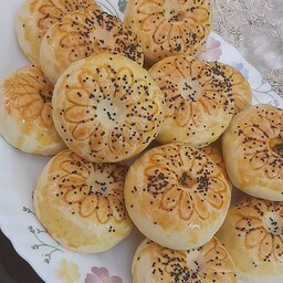 شیرینی ارده و خرما(هزینه ارسال به صورت پس کرایه)