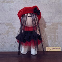 عروسک روسی دختر مخمل(قرمز مشکی ) (20 سانتی)