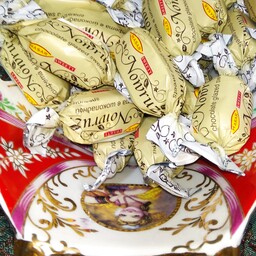 شکلات نوروز Noruzمحصول ترکمنستان بسته 500گرمی