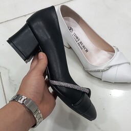 کفش مجلسی زنانه در دو رنگ سفید و مشکی در سایز بندی