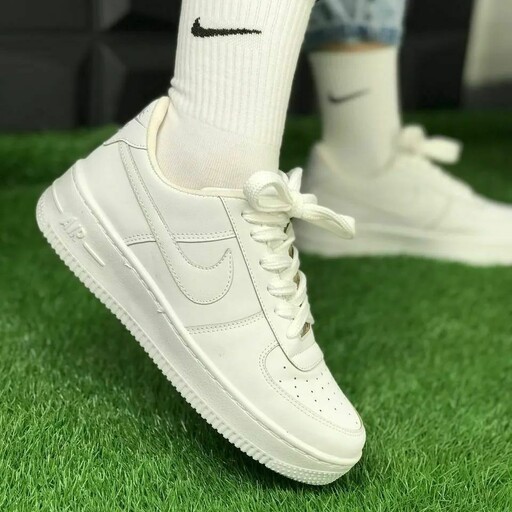 کتونی نایک دخترانه زنانه نایکی ایر فورس ایرفورش nike ونس کفش اسپورت اسپرت چرم لژدار طبی سبک شیک مشکی سفید رانینگ لژ دار