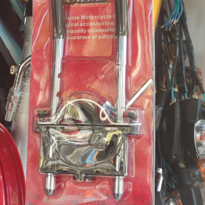 قفل پا شاخ موتور سیکلت مارک انرژی، U شکل ، مخصوص چرخ جلو ،مناسب انواع موتور سیکلت ،قفل پاشاخ انرژیenergy