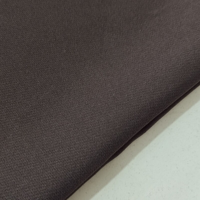 پارچه کرپ مازراتی گرم بالا عرض 150 تک رنگ رنگ قهوه ای سوخته قیمت به ازای نیم متر 
