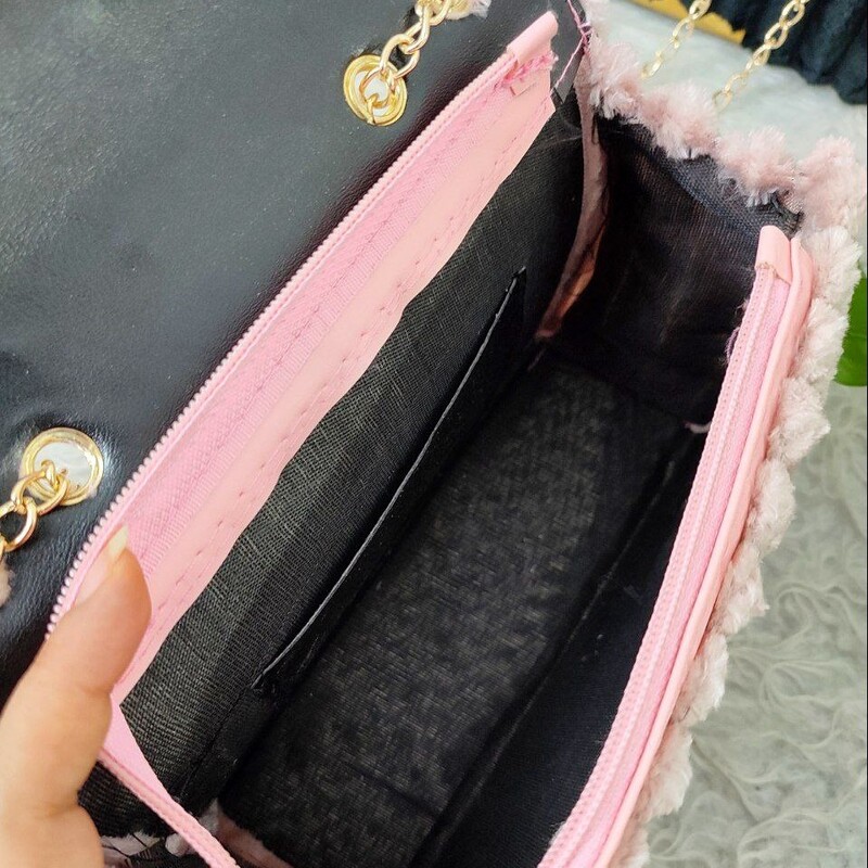 کیف مجلسی مدل خزدار کیف بند زنجیری کیف پاسپورتی کیف کوچک کیف زنانه کیف دخترانه ارسال رایگان کیفیت عالی کیف خزدار