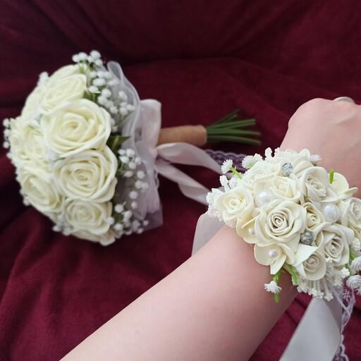 دسته گل مصنوعی عروس با دستبند گل 
