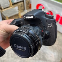 دوربین عکاسی کانن 60D با لنز 50mm F1.4