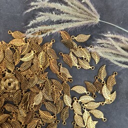 خرجکار برگ کوچک طلایی آویزی پَک 22 عددی 