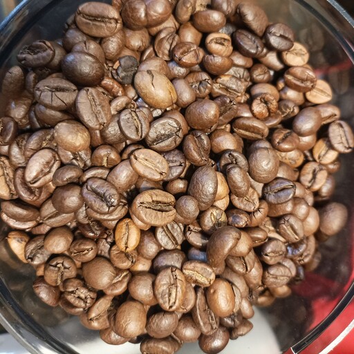 دانه قهوه 30درصد عربیکا و 70 درصد روبستا عمده 20کیلویی