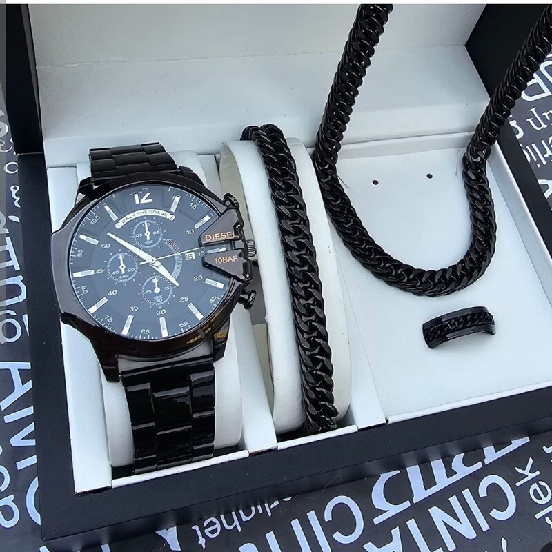 ساعت  مردانه برند دیزل شاخدار همراه دستبند کارتیر و حلقه و گردنبند