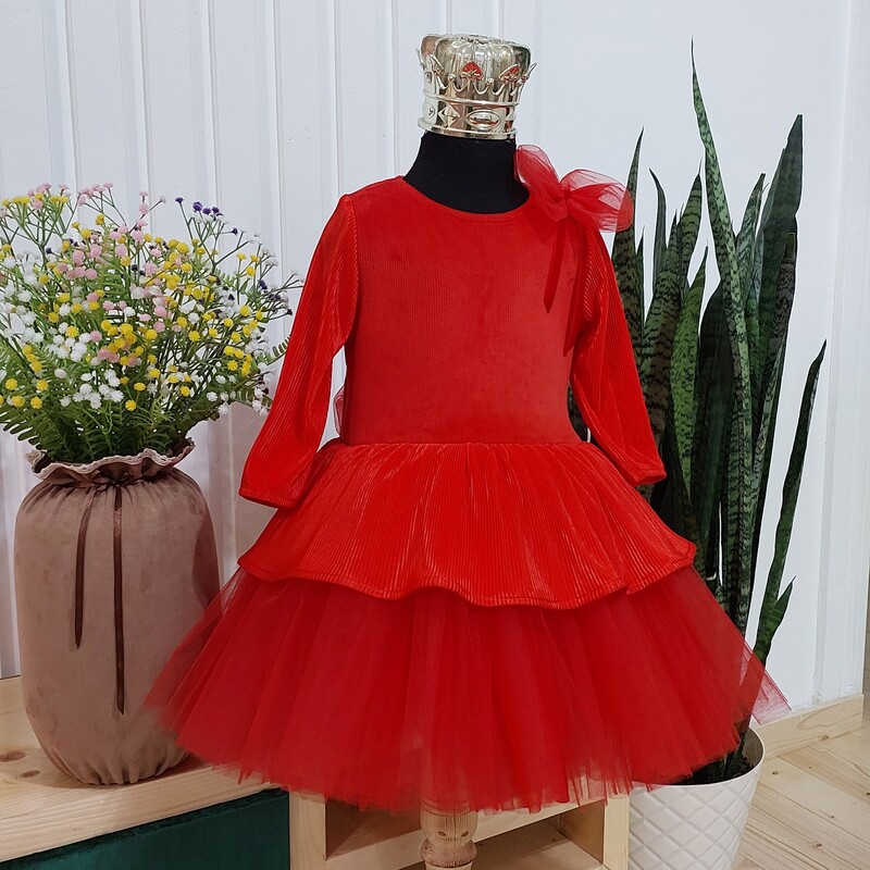 لباس مجلسی دخترانه قرمز رنگ با تور زیاد و دوخت تمیز و کیفیت پارچه و تور عالی با ست کیف
