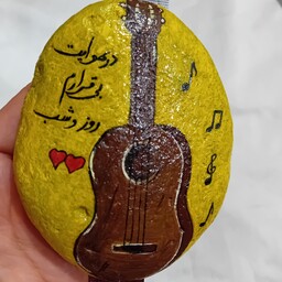 نقاشی روی سنگ طبیعی طرح گیتار رنگ ثابت مناسب دکور 