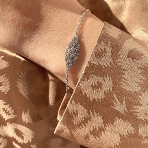 دستبند دخترانه ظریف نقره 925 عیار با روکش طلا سفید 