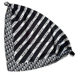 روسری مینی اسکارف نخی راه راه طرح دیور قواره 70 مشکی سفید